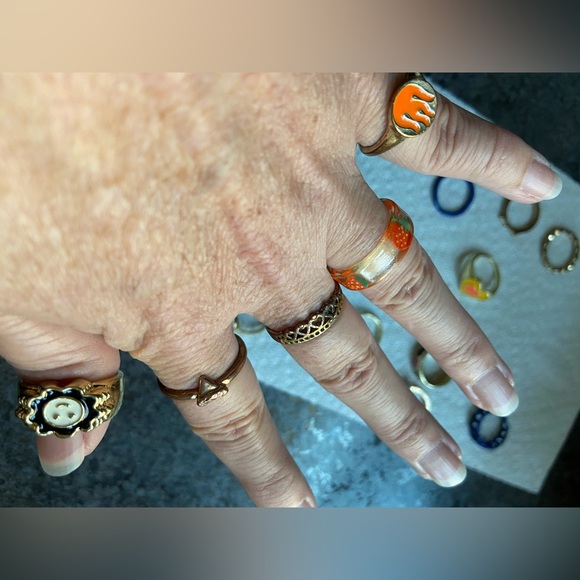 Colorful Assorted Rings Set - Picture 3 of 6